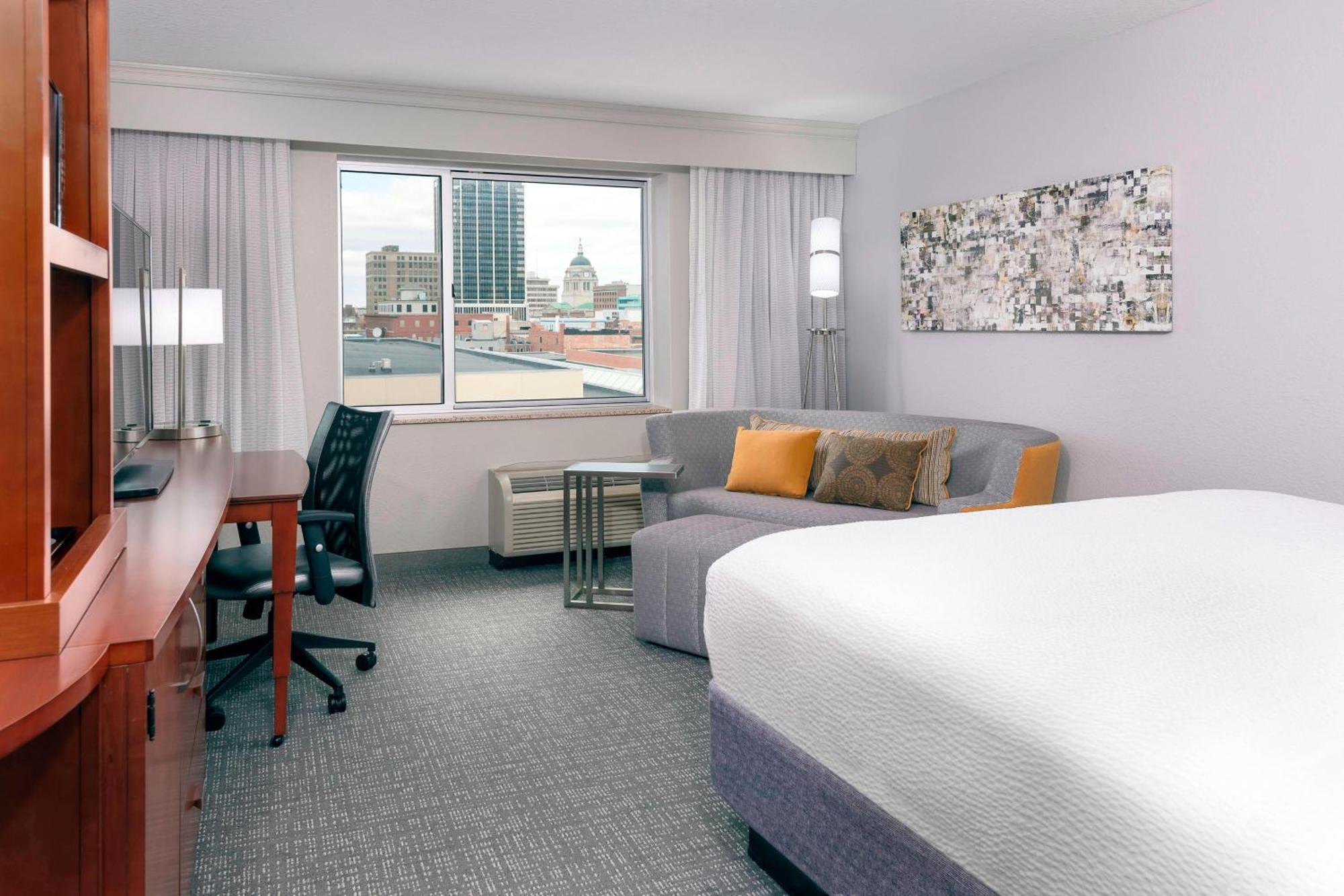 Courtyard Fort Wayne Downtown At Grand Wayne Convention Center Ngoại thất bức ảnh